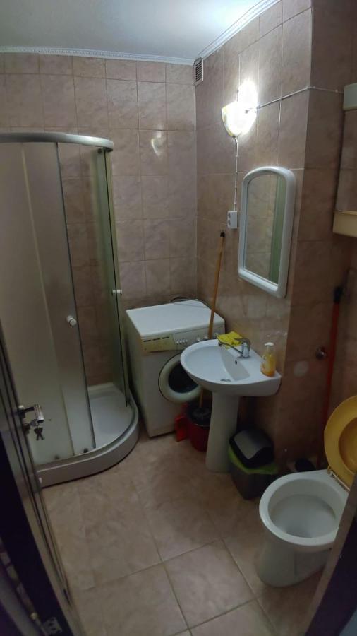 Flora Apartament Apartment Satu Mare Exterior photo